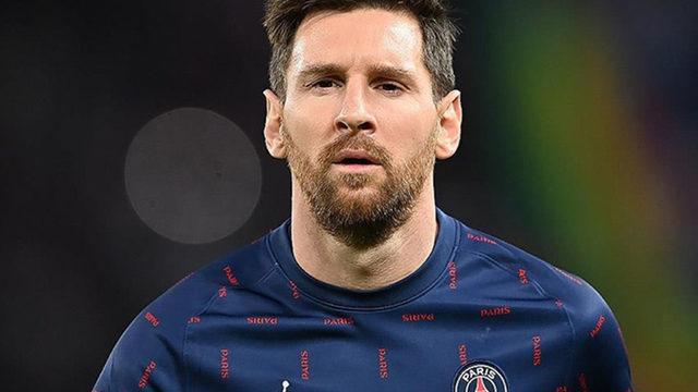 Messi'nin 3 çocuğunun annesi Antonella Roccuzzo cesur pozlarıyla büyüledi! Tanga bikini tercih etti