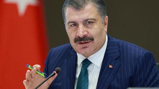 Bakan Koca sosyal medyadan yargıya teşekkür etti! Hekime saldıran hastane personeli 11 yıl ceza aldı