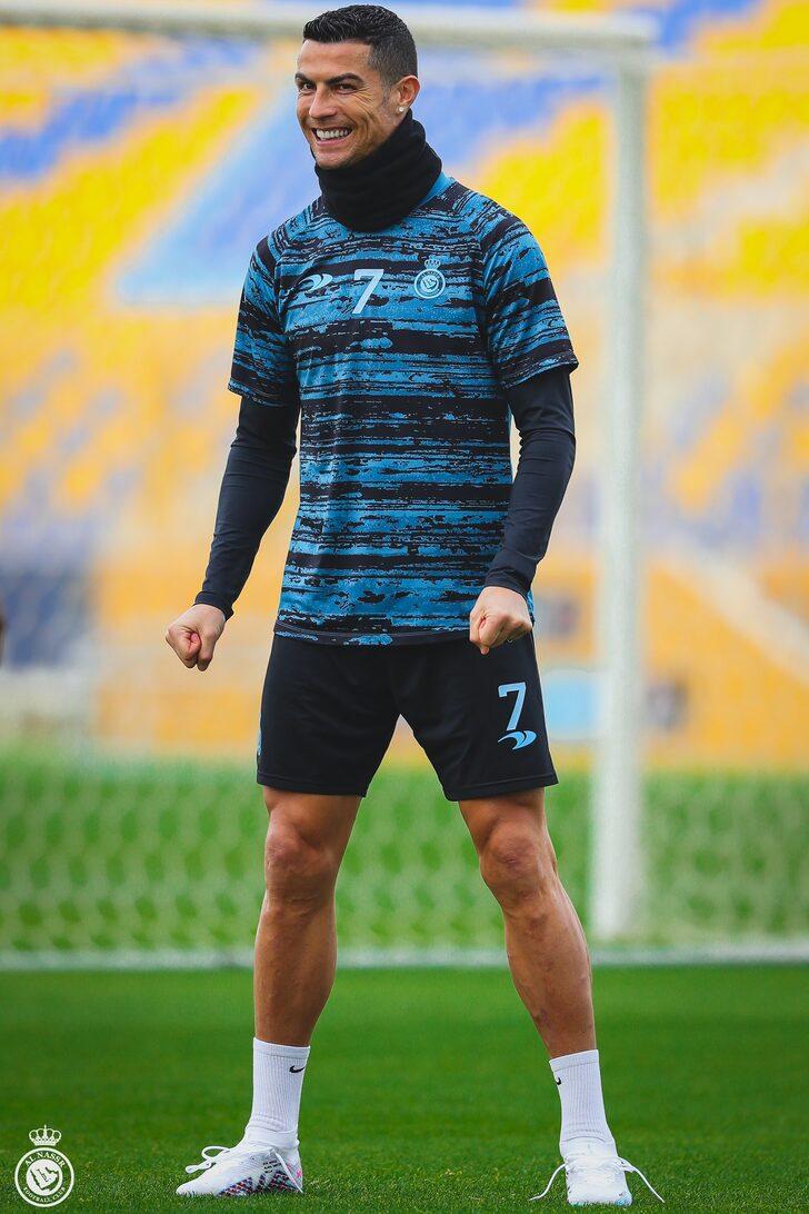 Arap yarımadası Ronaldo'yu konuşuyor! İkinci maçındaki performansı alay konusu oldu... Al Nassr Al Ittihad'a 3-1 mağlup olarak Süper Kupa'dan elendi G1