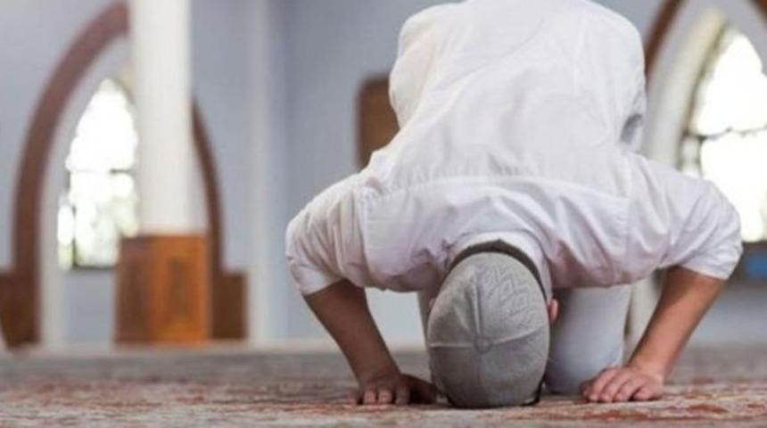 CUMA NAMAZI KILINIŞI: Cuma namazı nasıl kılınır, kaç rekattır? Diyaneti açıkladı!