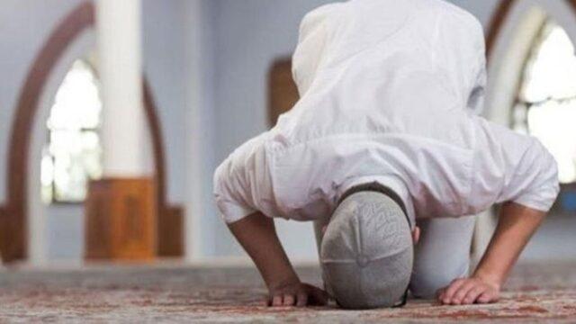 CUMA NAMAZI KILINIŞI: Cuma namazı nasıl kılınır, kaç rekattır? Diyaneti açıkladı!