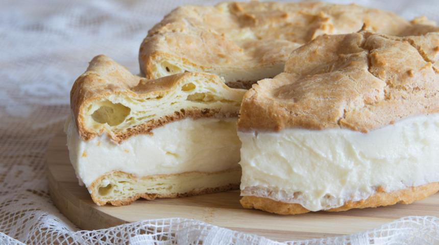 Polonya mutfağından farklı bir tarif: Karpatka tatlısı! Zuhal Topal'la Yemekteyiz karpatka tatlısı malzemeleri ve tarifi!