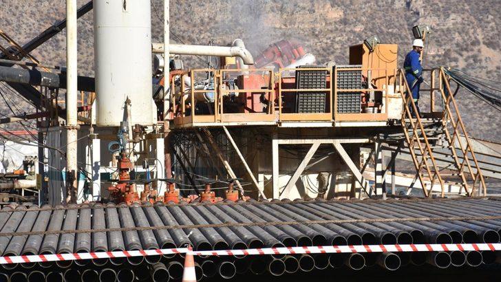 Her metrekareden petrol fışkırıyor! Yeni rezerv sinyali: Bakan Dönmez o bölgeyi açıkladı G4