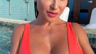 Sosyal medya fenomeni Francia James süper mini şortuyla akılları karıştırdı! “Külot mu şort mu?”