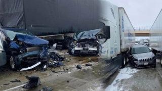 ABD'de zincirleme trafik kazası! 85 araç birbirine girdi