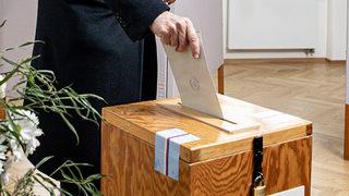 SON DAKİKA | Çekya'da resmi olmayan sonuçlara göre devlet başkanlığı seçiminin kazananı belli oldu