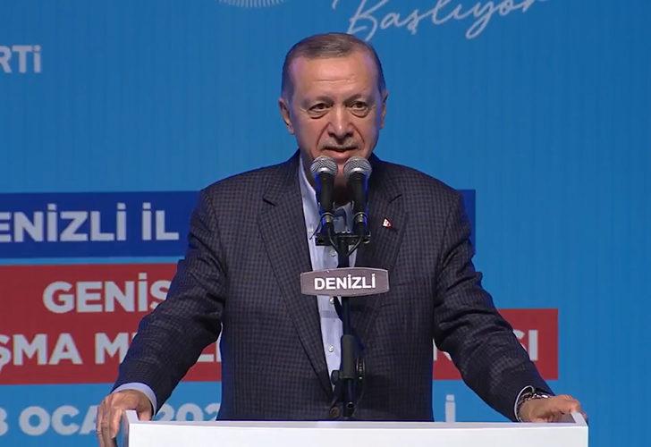 Son dakika: Denizli programında Erdoğan'ın dikkatini çeken pankart! Herkes oraya döndü: 'Şu kızımıza bakın!'