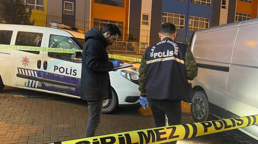 Husumetlisini sokak ortasında vurdu! Olay yerinden kaçtı