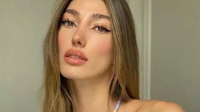 Şevval Şahin bikinisiyle poz verdi! Yorum yağdı