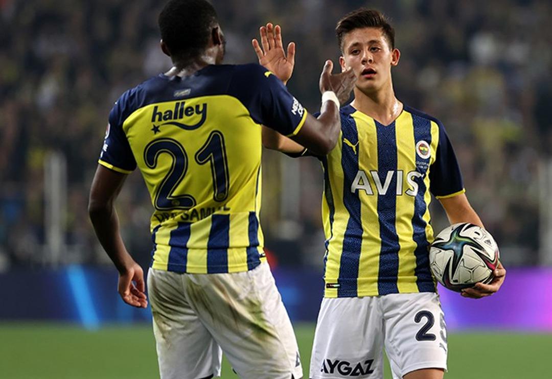 Fenerbah&ccedil;e'de olmaz denilen oldu! Yıldız oyuncu İngiltere Premier Lig'e gidiyor...