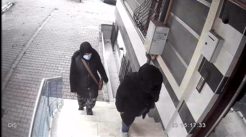 Apartmanlara dadandılar, bütün mahalle onları arıyor! Maskeli kadınlar apartmanlara dadandı: Sosyal medyadan, internet sitelerinden öğrendik"