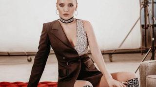 Demet Akalın'ın kıyafeti beğenilmedi! Verdiği yanıt şoke etti: Soyunmak istemeyen...