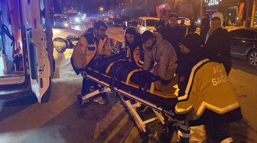 Alkollü sürücünün kullandığı otomobil ile motosiklet çarpıştı