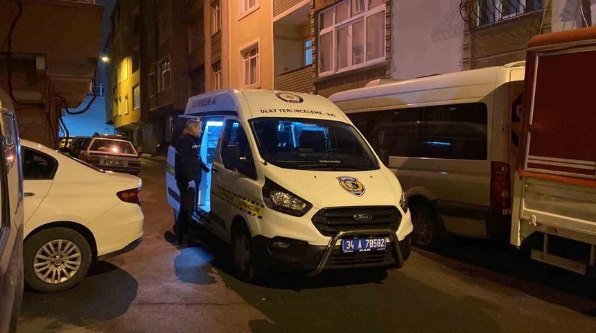 Esenler’de koca dehşeti: Boşanma aşamasında olduğu eşini sokak ortasında öldürdü