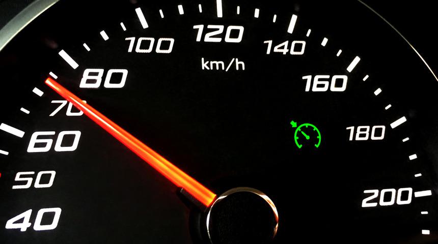 Sıfır araç bekleyenlerin yüzü gülmedi, ikinci elde tarihler 2011'e kadar gitti! Araba alırken kandırılmak istemiyorsanız bunları atlamayın
