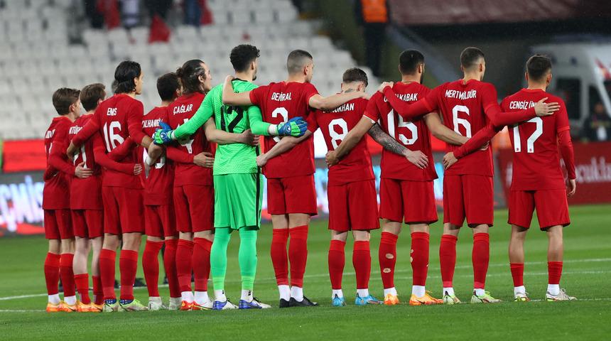 Son dakika: Mert Müldür için düğüm çözülüyor! Galatasaray derken, Fenerbahçe bitiriyor! Kilit faktör: Osayi-Samuel...