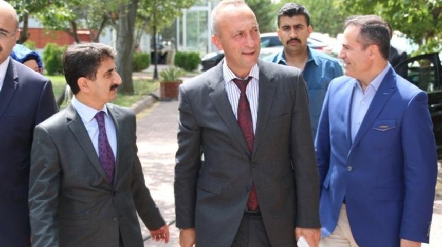 &lsquo;G&ouml;revden alınan&rsquo; doktorun yerine, &lsquo;g&ouml;revden aldıran&rsquo; savcının eşi atandı