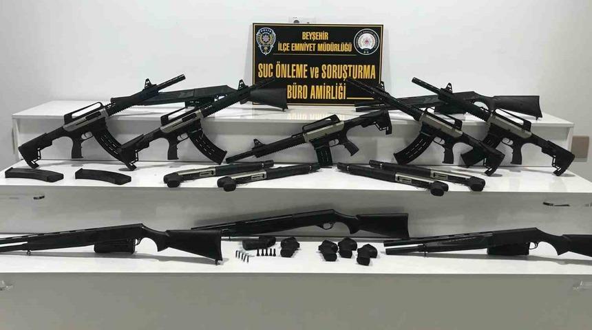 Konya’da kaçak silah operasyonu