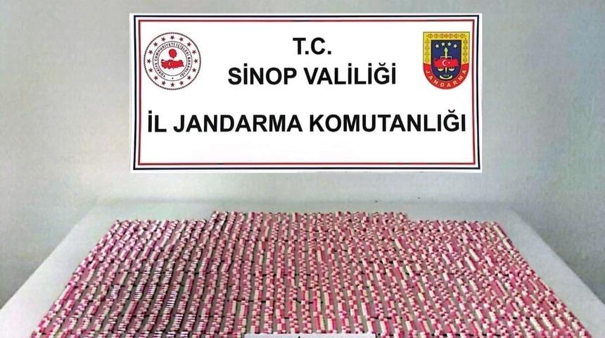 Çalıştığı otobüsle uyuşturucu hap getiren muavin ve arkadaşı tutuklandı