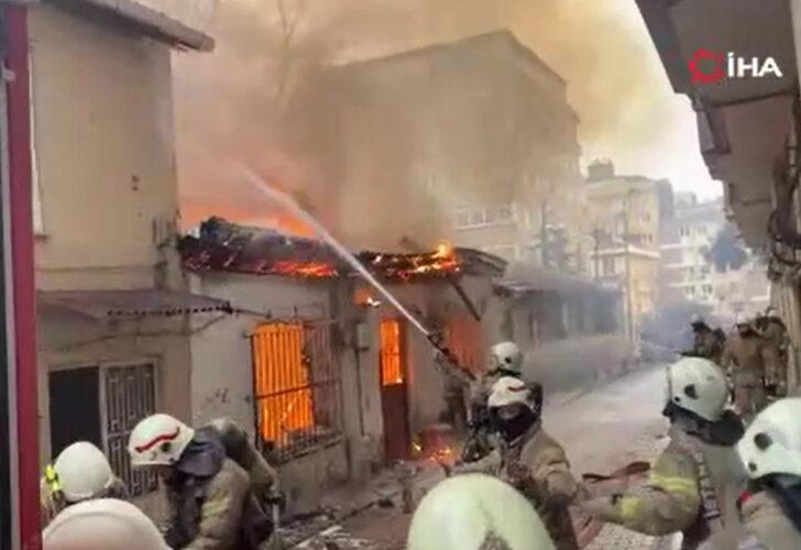 SON DAKİKA | Şişli'de korkutan gecekondu yangını! Ekipler sevk edildi