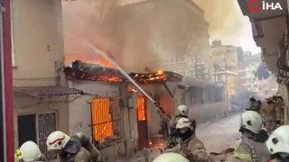 SON DAKİKA | Şişli'de korkutan gecekondu yangını! Ekipler sevk edildi