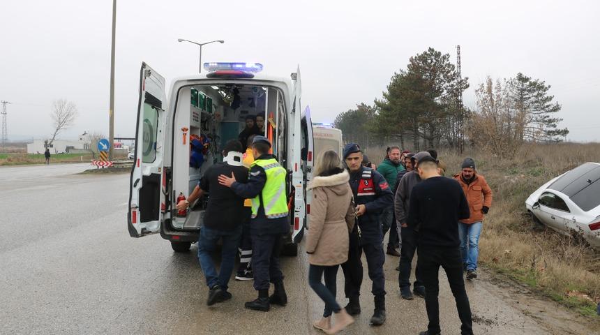 Ambulansa binmesiyle inmesi bir oldu! Yaralı kazazedenin yaptığı herkesi şaşırttı: ‘Çok soru soruyorsunuz'