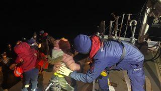 Aydın açıklarında 40 düzensiz göçmen yakalandı