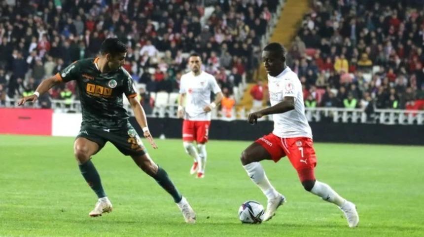 Alanyaspor Sivasspor maçı ne zaman, saat kaçta? Alanyaspor Sivasspor maçı hangi kanalda canlı yayınlanacak?