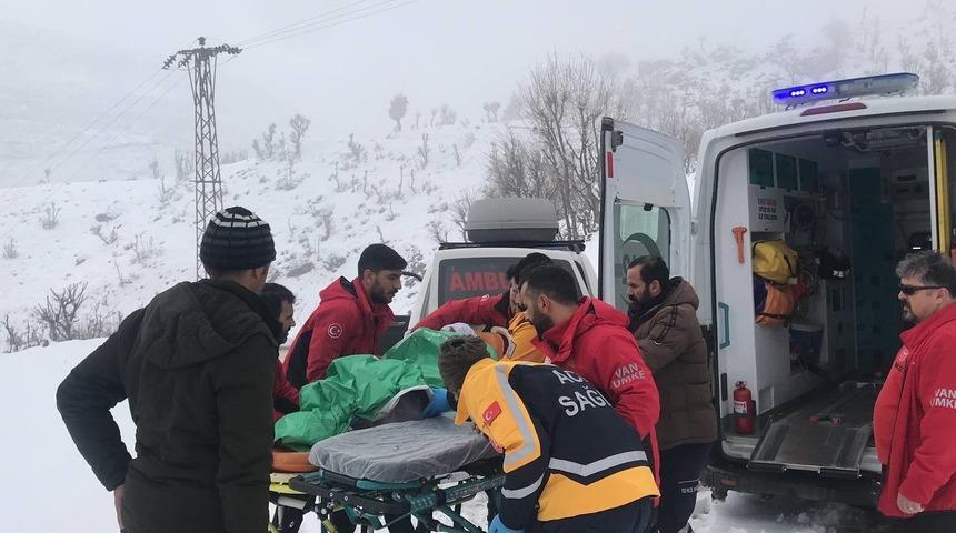 90 yaşındaki hasta i&ccedil;in ekipler seferber oldu