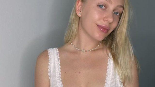 Yetişkin film yıldızı Braylin Bailey, sarı iç çamaşırı takımıyla sosyal medyayı salladı! Pozu resmen olay oldu