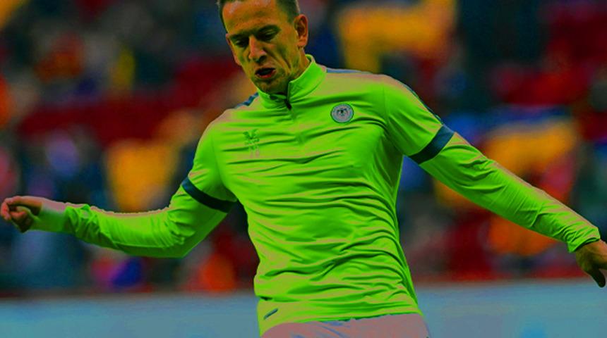 Amir Hadziahmetovic transferinde Beşiktaş son noktayı koydu! Galatasaray'a çalım atan siyah-beyazlılar yıldız oyuncuyu İstanbul'a getiriyor...