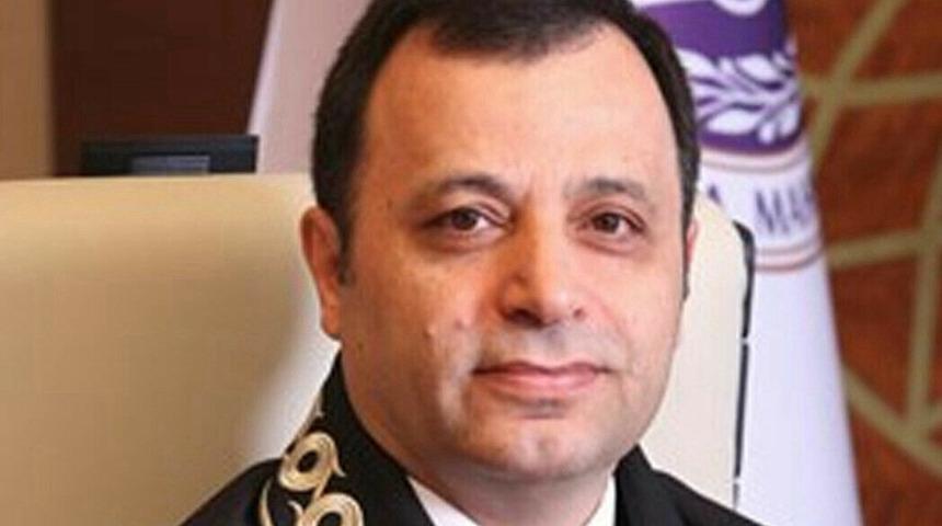 AYM Başkanı Zühtü Arslan kimdir, nereli ve kaç yaşında, 3. kez AYM Başkanı seçilen Zühtü Arslan'ın hayatı ve biyografisi!