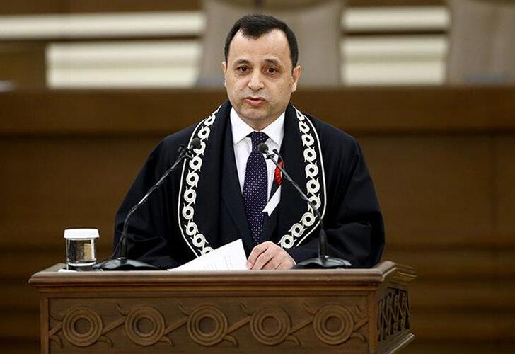 SON DAKİKA | Zühtü Arslan 8 oy ile yeniden Anayasa Mahkemesi Başkanı seçildi! Zühtü Arslan kimdir?