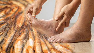 Sağlıklı diye yiyoruz ama şiddetli ağrılara neden oluyor! Gut nöbeti geçirenlerin aynı yiyeceği yediği görüldü