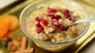 Rengarenk aşure tarifi: Cevizli fındıklı aşure nasıl yapılır? Aşure malzemeleri neler?