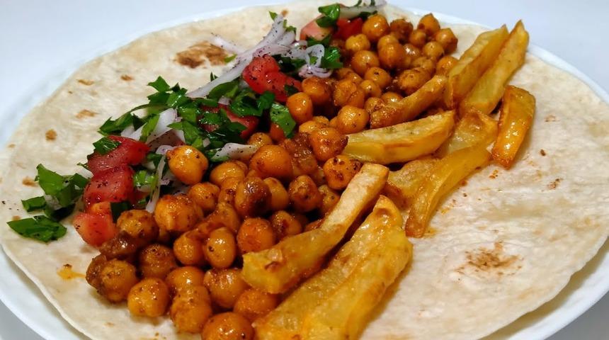 Nohut dürüm nasıl yapılır, malzemeleri nelerdir? Zuhal Topal'la Yemekteyiz evde nohut dürüm tarifi! Antep’in bu lezzetine dayanamayacaksınız