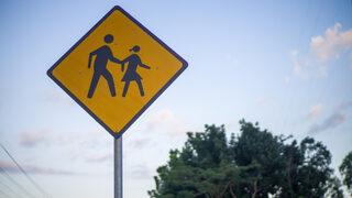 74/b trafik cezası nedir, ceza tutarı ne kadar? 74/b trafik cezası maddesi ihlal konusu nedir, kimlere uygulanır?