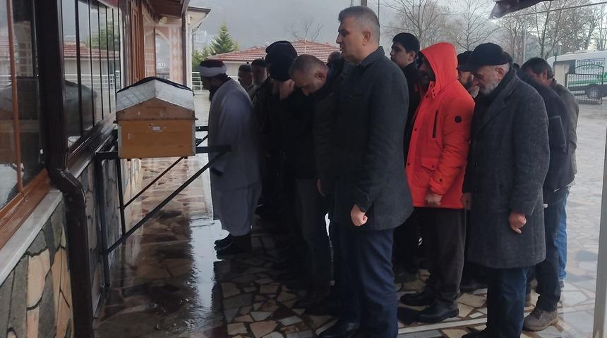 Kocaeli'de doğal gaz patlamasında yaralanan kişi 12 günlük yaşam mücadelesini kaybetti