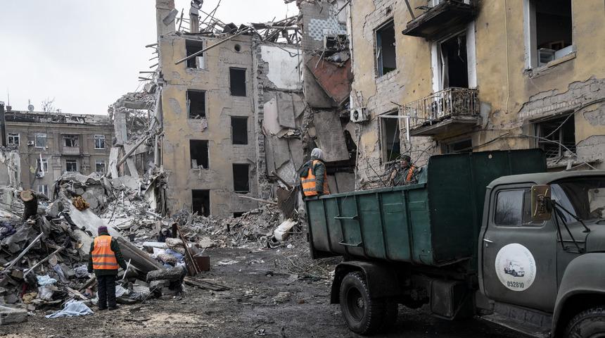 Rusya o şehri vurdu! Ukrayna Genelkurmay Başkanlığı: Apartmanlar, çocuk polikliniği, okul hasar gördü, siviller hayatını kaybetti