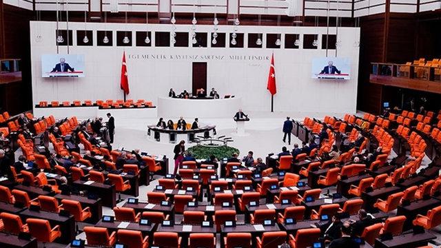 SON DAKİKA | Milyonlarca kişi merakla bekliyordu! EYT'de kritik eşik aşıldı... Düzenleme Plan ve Bütçe Komisyonu'nda kabul edildi