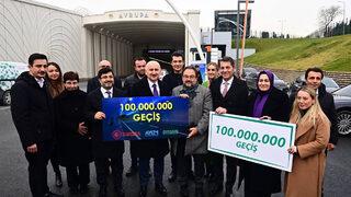Tünelden geçen 100 milyonuncu kişiye sürpriz hediye! Bakan Karaismailoğlu 10 dakika boyunca gelmesini bekledi ve...