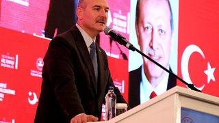 Peş peşe gelen konsolosluk kararlarının ardından zehir zemberek sözler! Bakan Soylu, ABD Büyükelçisine seslendi: Pis ellerini Türkiye'nin üzerinden çek!