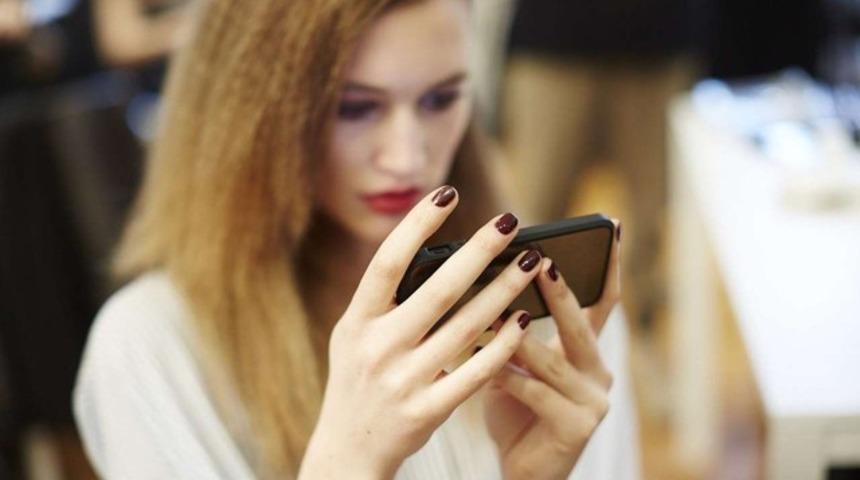 Sosyal medyanın g&uuml;zellik algısına kanma!