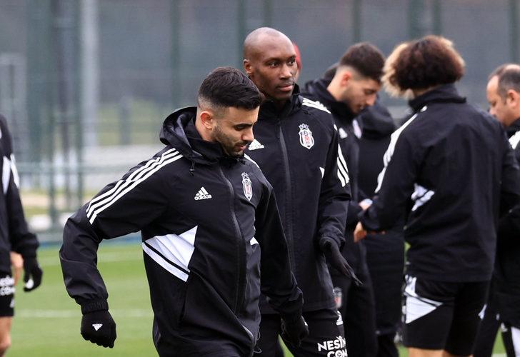 Beşiktaş’ta Ghezzal ile Hadziahmetovic, kamp kadrosuna alındı