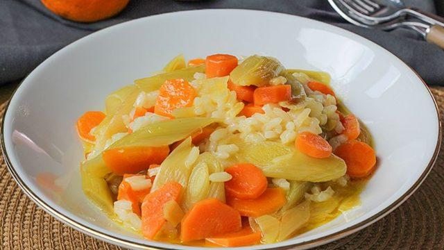 Leziz zeytinyağlı pırasa tarifi! Zeytinyağlı pırasa nasıl yapılır? 