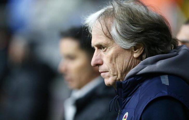 Fenerbahçe teknik direktörü Jorge Jesus Adana Demirspor Fenerbahçe maçında yaşanan olaylar sonrası açıklamalarda bulundu! "VAR 'Görmedi' değil, devreye girmek istemedi" G5