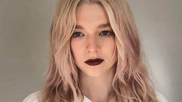 Trans oyuncu Hunter Schafer bikinili pozuyla tam puan aldı! 'Göğüs estetiği' detayı