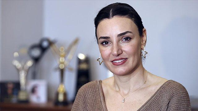 Sevcan Orhan kimdir, evli mi, kaç yaşında? Ünlü şarkıcı Sevcan Orhan Şarkılar Bizi Söyler'de!