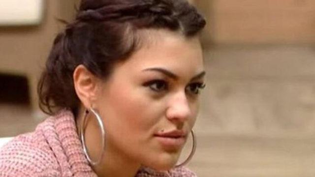 Kısmetse Olur Cansel Çördük'ün yırtmacı olay oldu! Her yeri açıktı