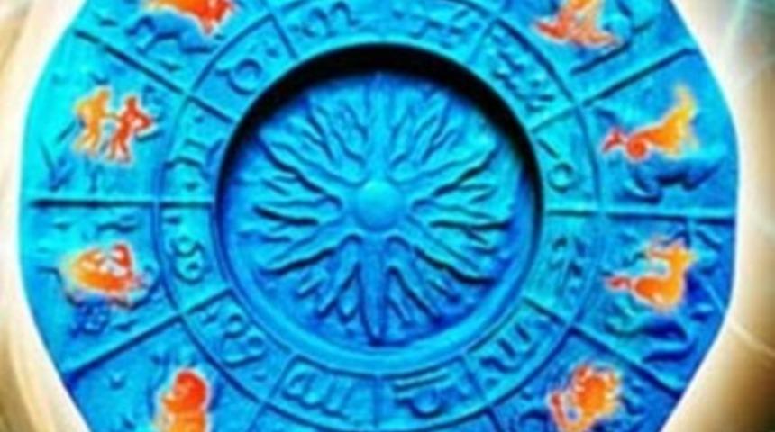 G&uuml;nl&uuml;k bur&ccedil; yorumları 12 Mart Perşembe - Ay, Sat&uuml;rn ile dik bir a&ccedil;ıya giriyor